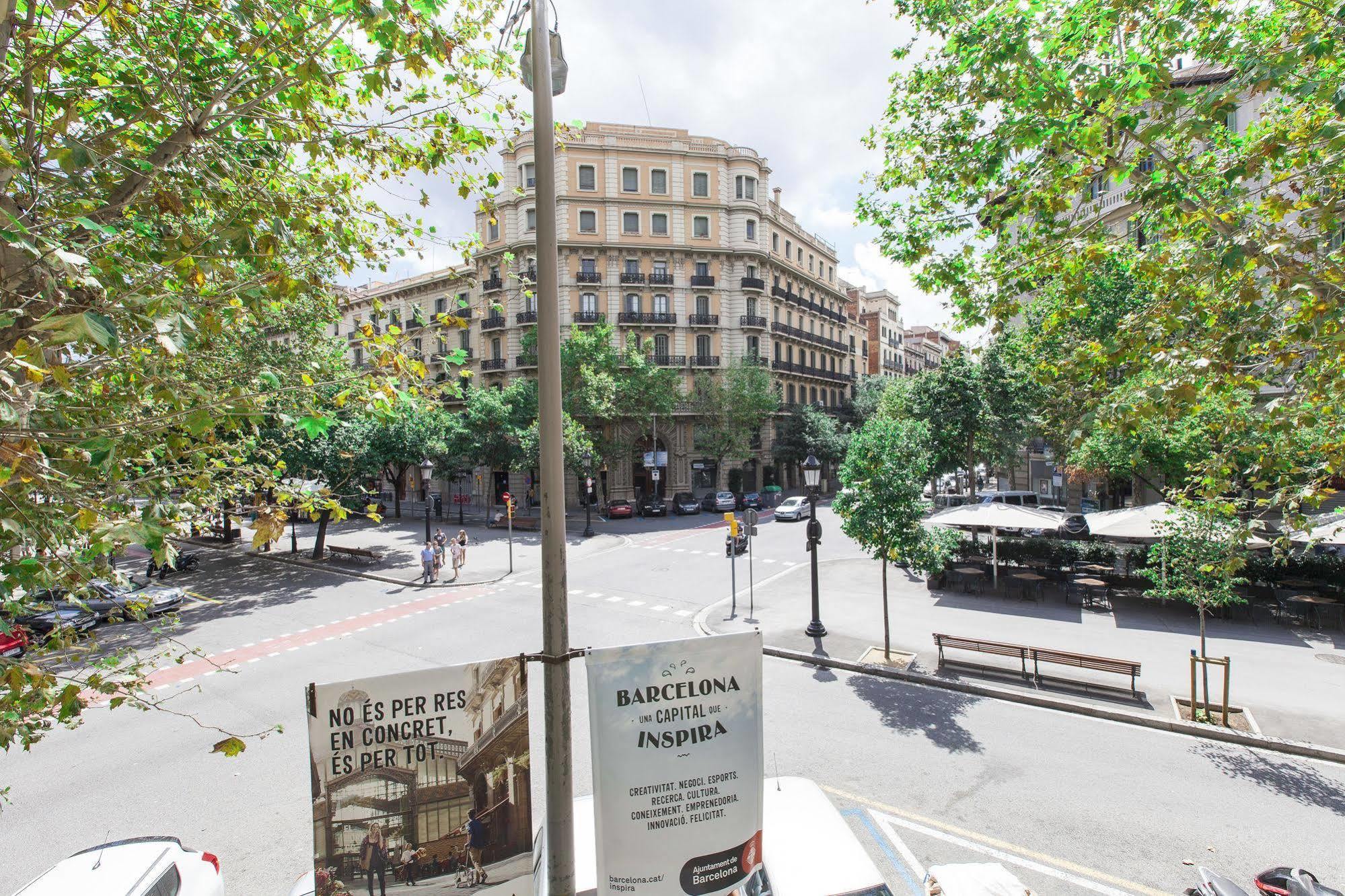 Aspasios Rambla Catalunya Suites Barcelona Bagian luar foto