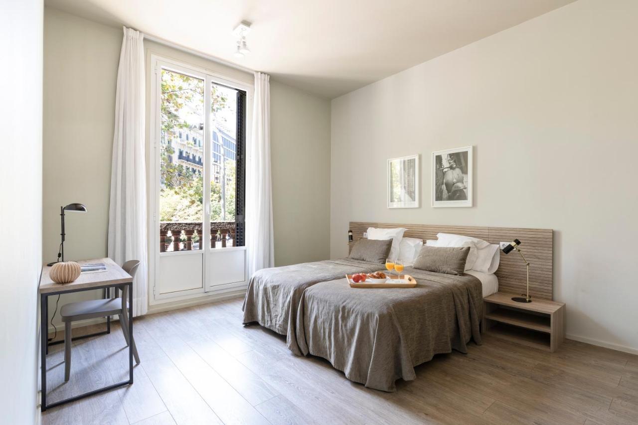 Aspasios Rambla Catalunya Suites Barcelona Bagian luar foto